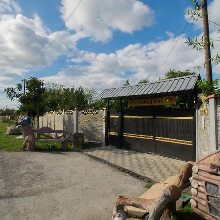 Apartament Rezo'S Ranch Samtredia Zewnętrze zdjęcie