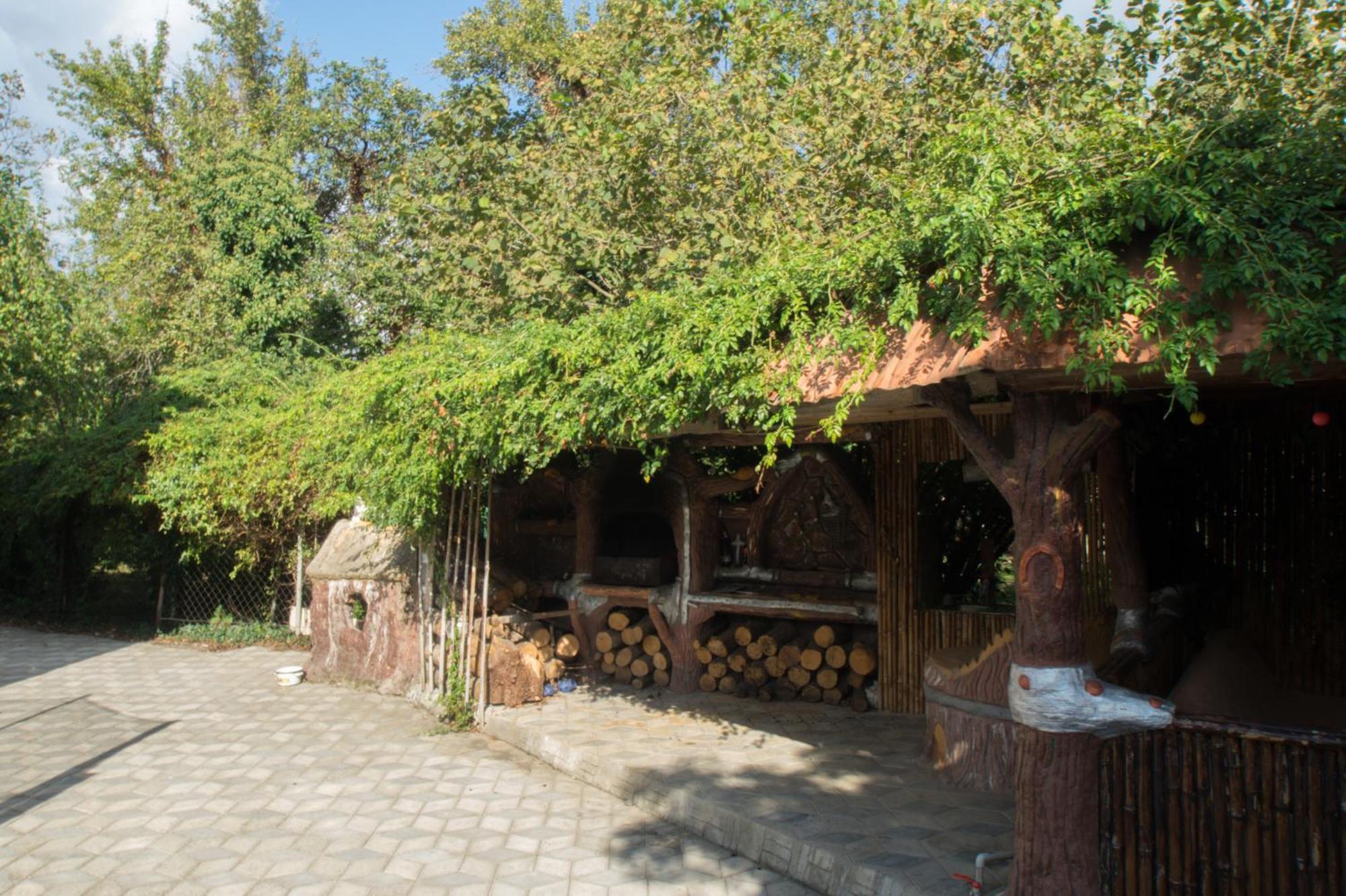 Apartament Rezo'S Ranch Samtredia Zewnętrze zdjęcie