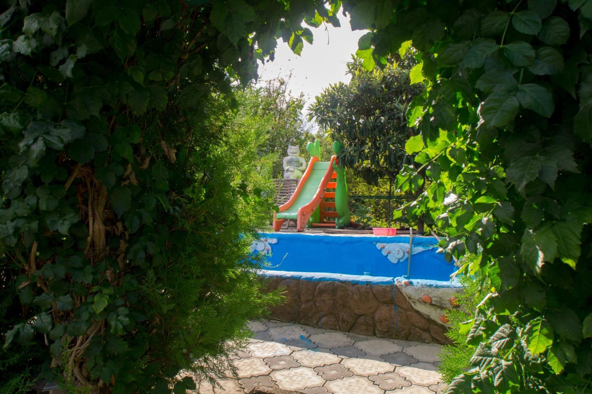 Apartament Rezo'S Ranch Samtredia Zewnętrze zdjęcie
